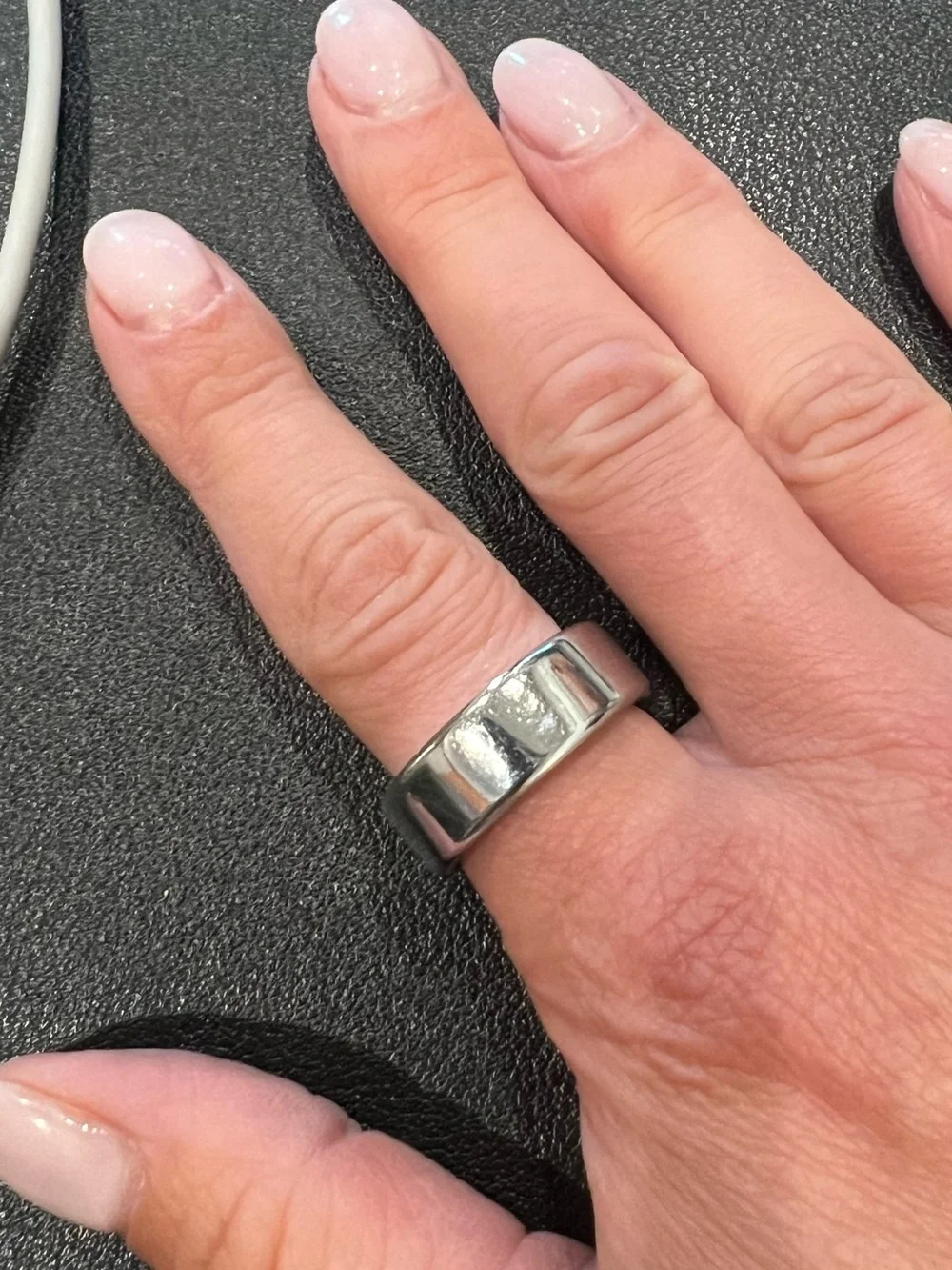 Oura Ring gen 4 size 8 Silver
